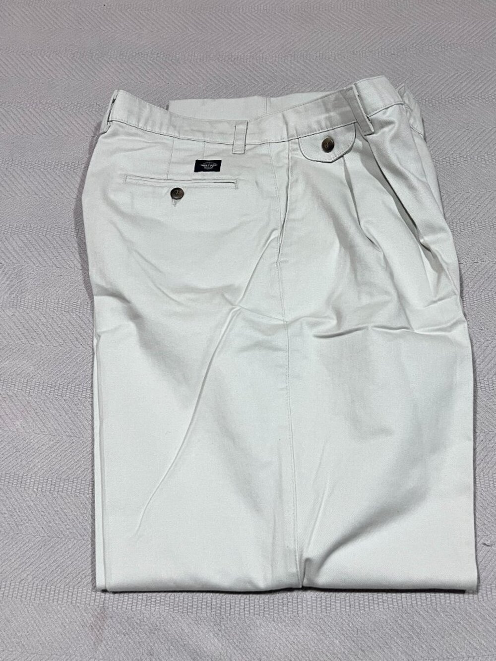 Dockers Pants Mens 38x34 Cream Khaki Vintage Double Pleated High Waist 90s Cuff - Picture 3 of 5